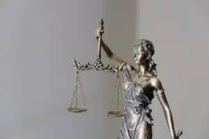 Scale of justice lady